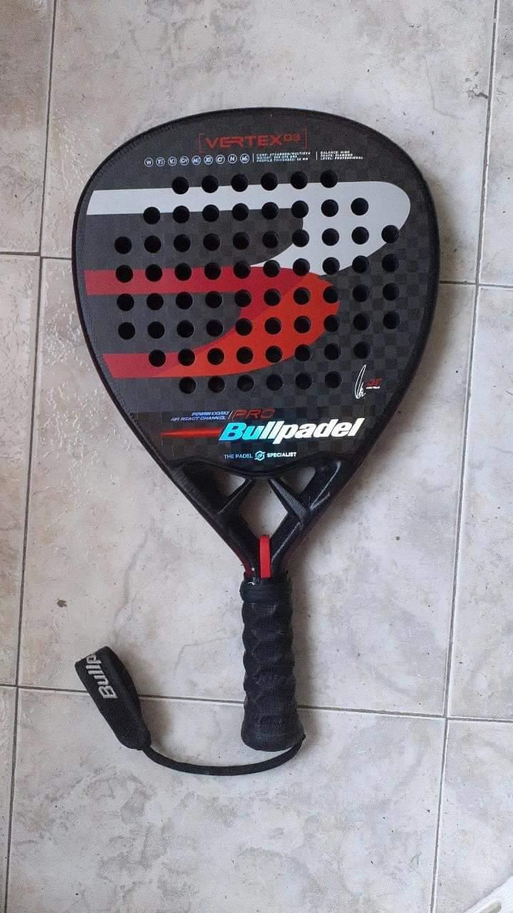 Vendo raquete bullpadel vertex 03 2022