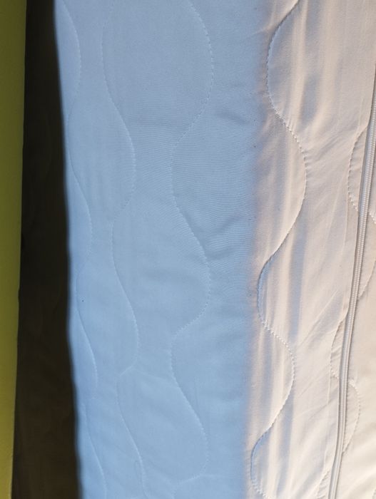 Materac na sprężynach 160 cm