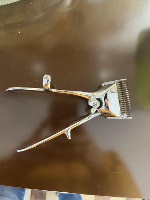 Máquina corte cabelo antiga
