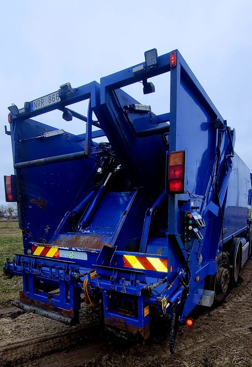 Śmieciarka Mercedes Econic CNG NTM- 2 komory