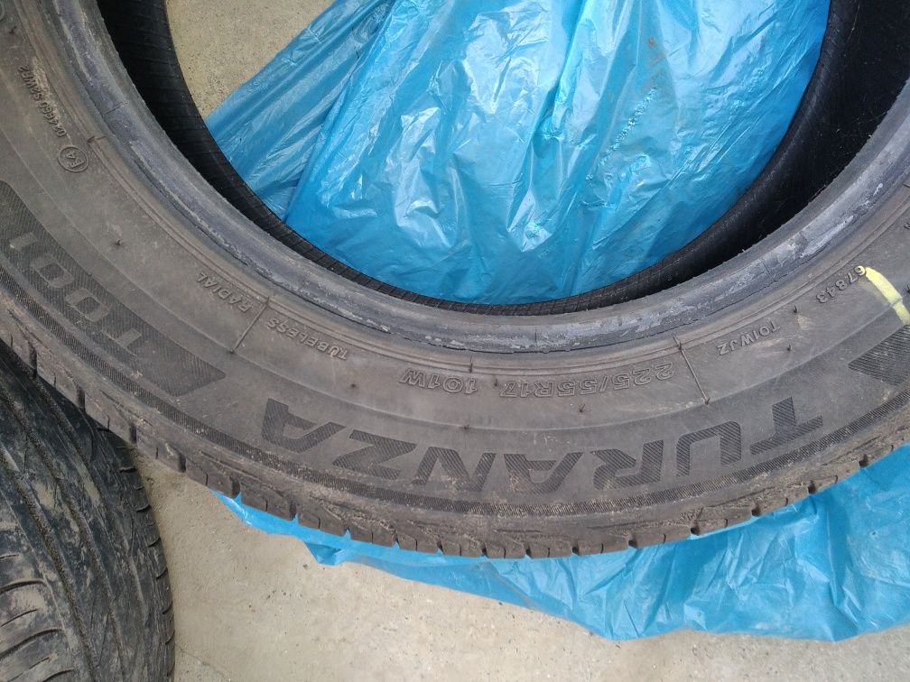 2szt opony Bridgestone 225/55 r17 letnie stan bardzo dobry