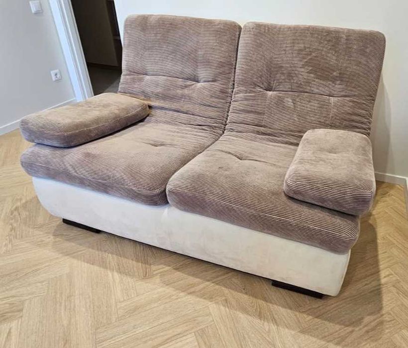 Продам розкладний диван 150 см