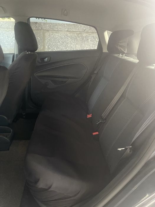 Ford fiesta 1.2 gasolina 75 000km