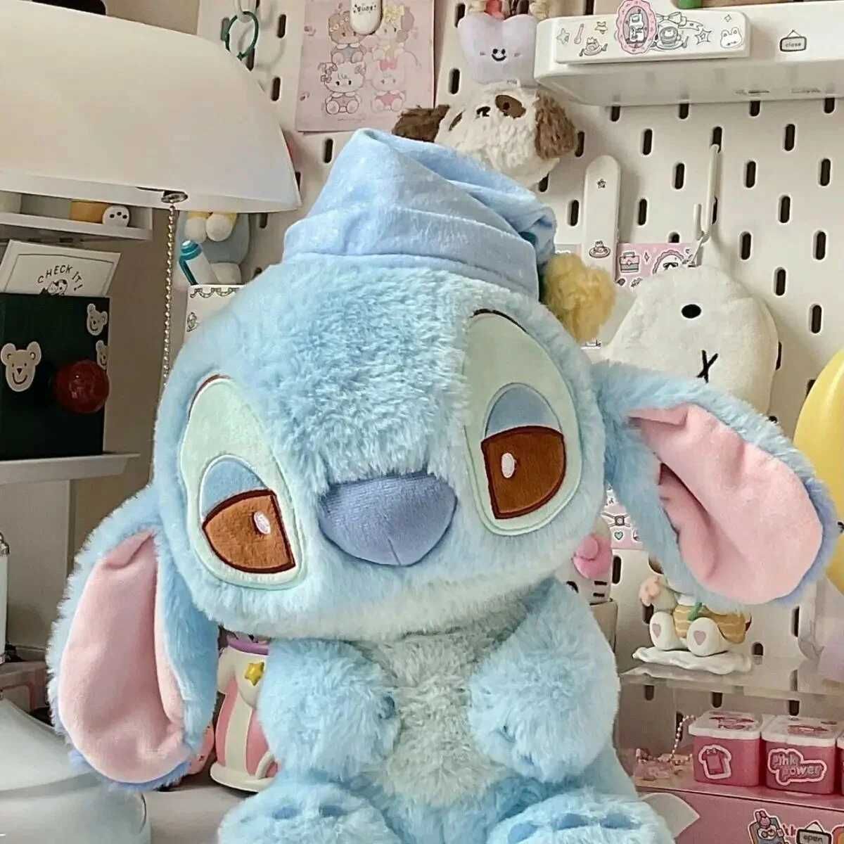 Мягкая игрушка Disney Стич 33 см сонный с колпаком