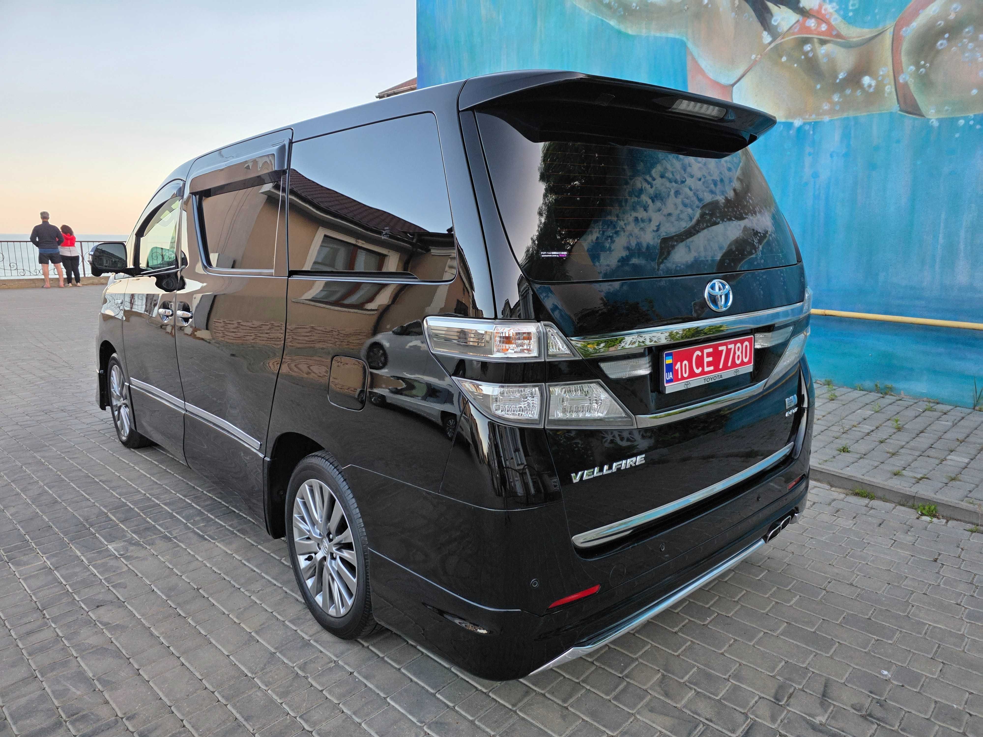 Toyota Vellfire 2012 Гибрид 2,4л вариатор