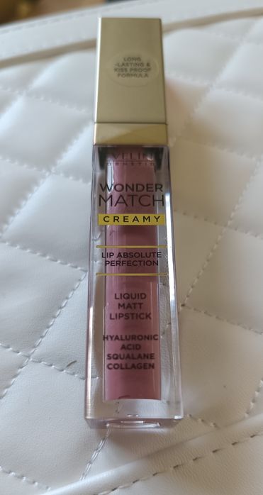 Eveline wonder match pomadka matowa w płynie