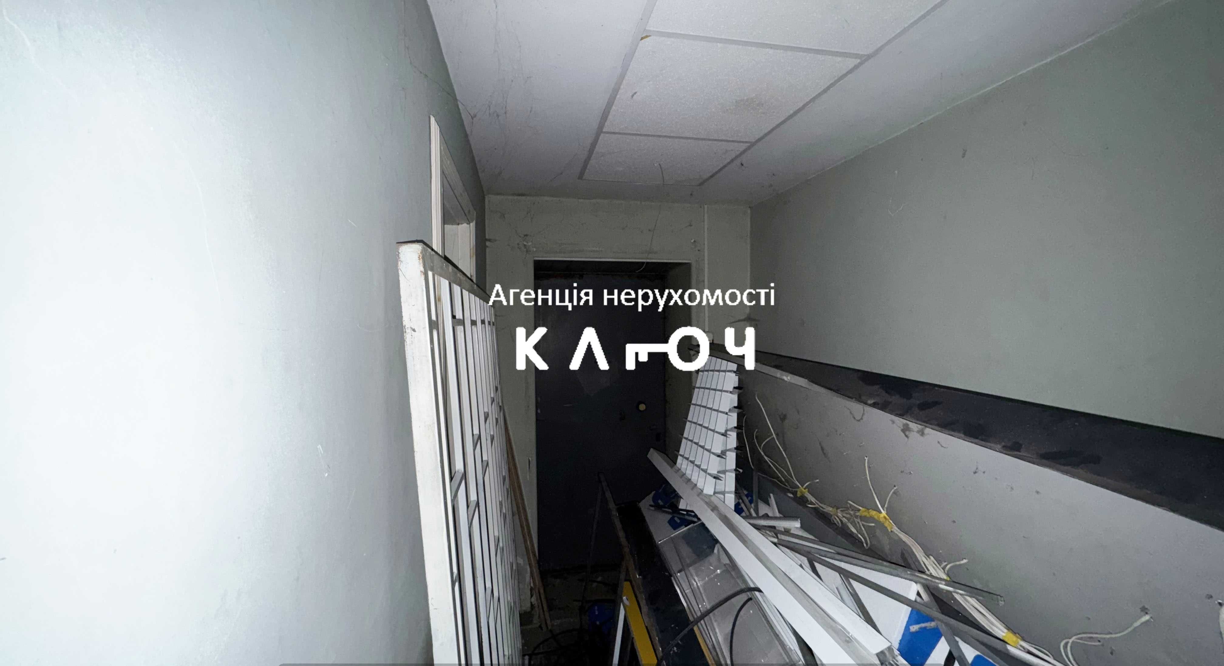 Продаж приміщення 187 м², вул. Чорновола, фасад, три входи