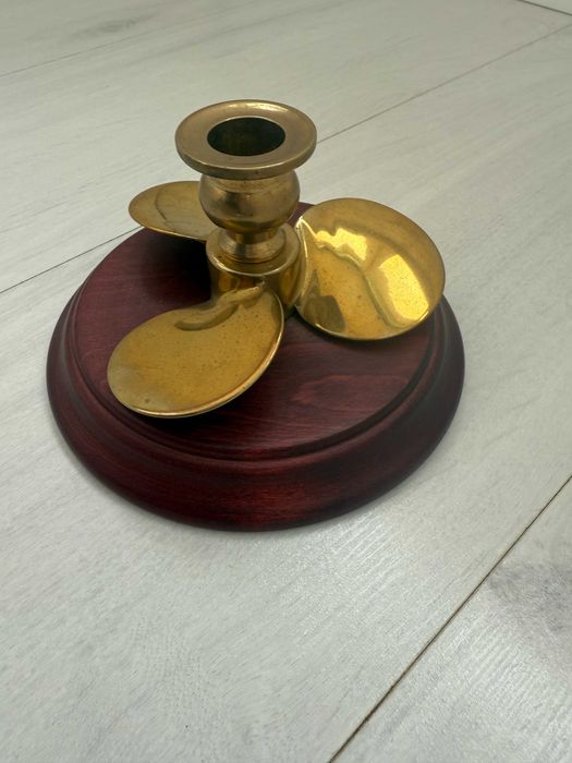 Підсвічник гвинт