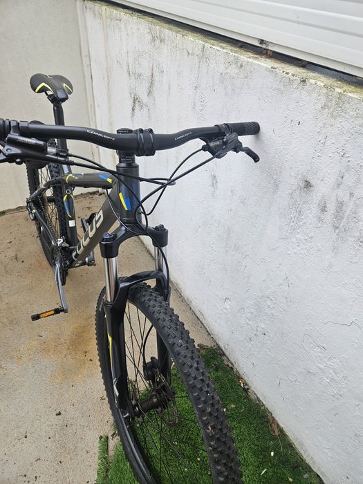 Vendo bicicleta roda 27.5