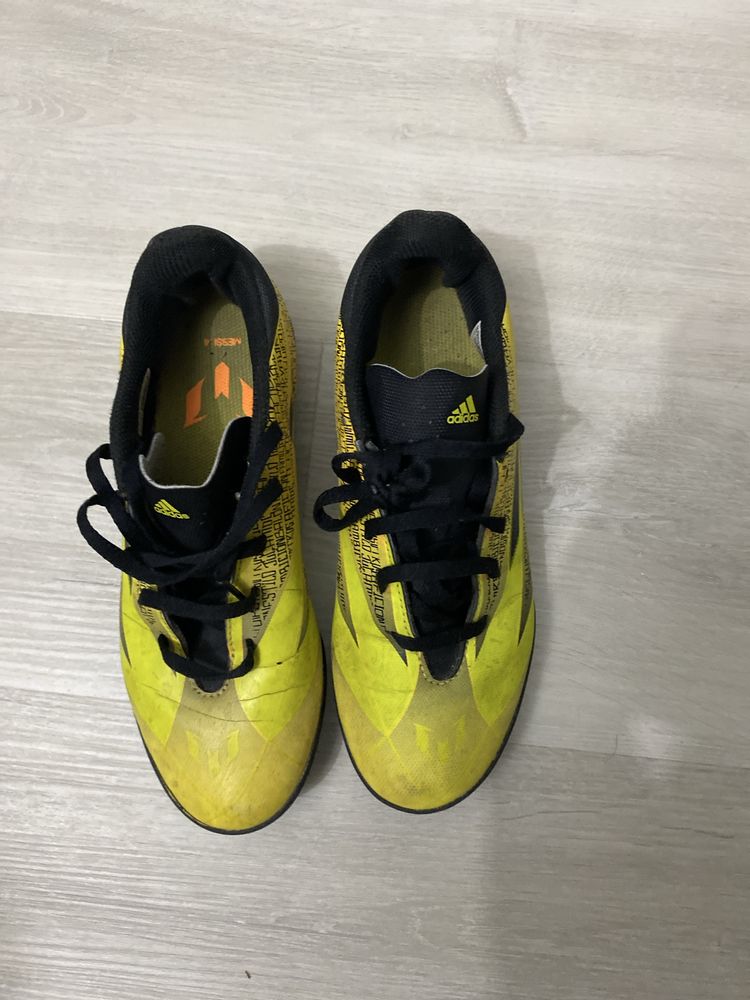 Chiteiras de futsal linha messi