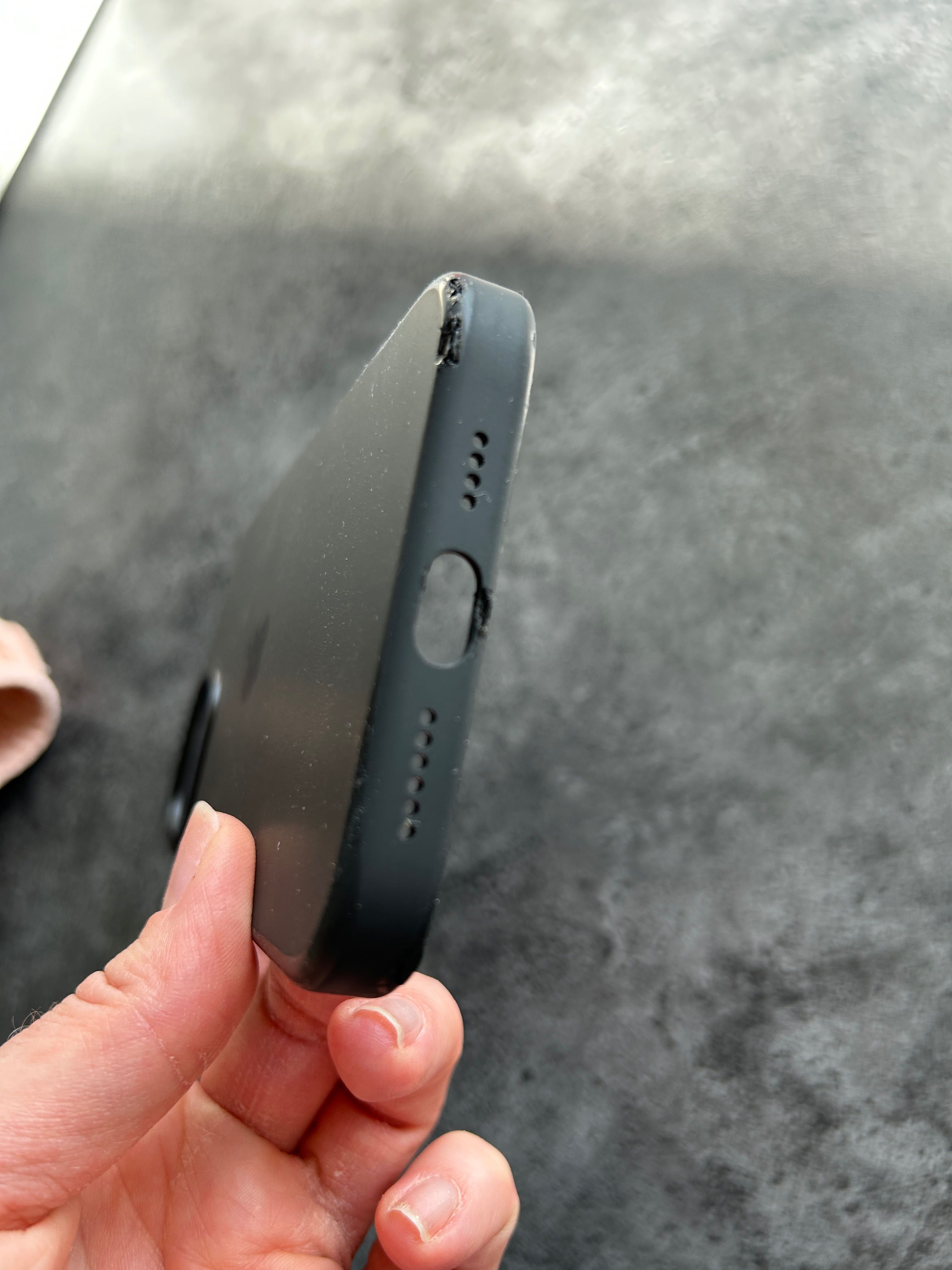 Oryginalne czarne etui IPhone 12 MAX i Pro Max