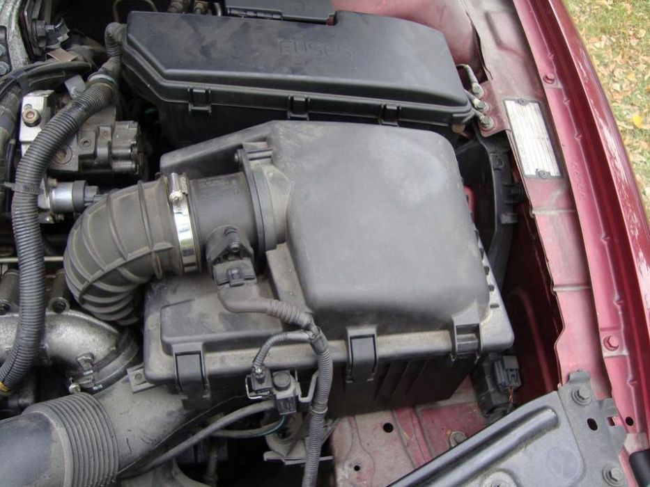 volvo s80 s60 2.4 d5 obudowa filtra powietrza