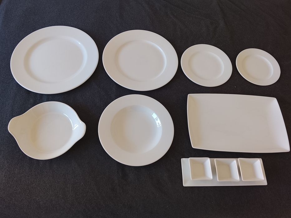 Loiças de porcelana 1€ unidade ,tenho 50 quantidade de cada em estoque