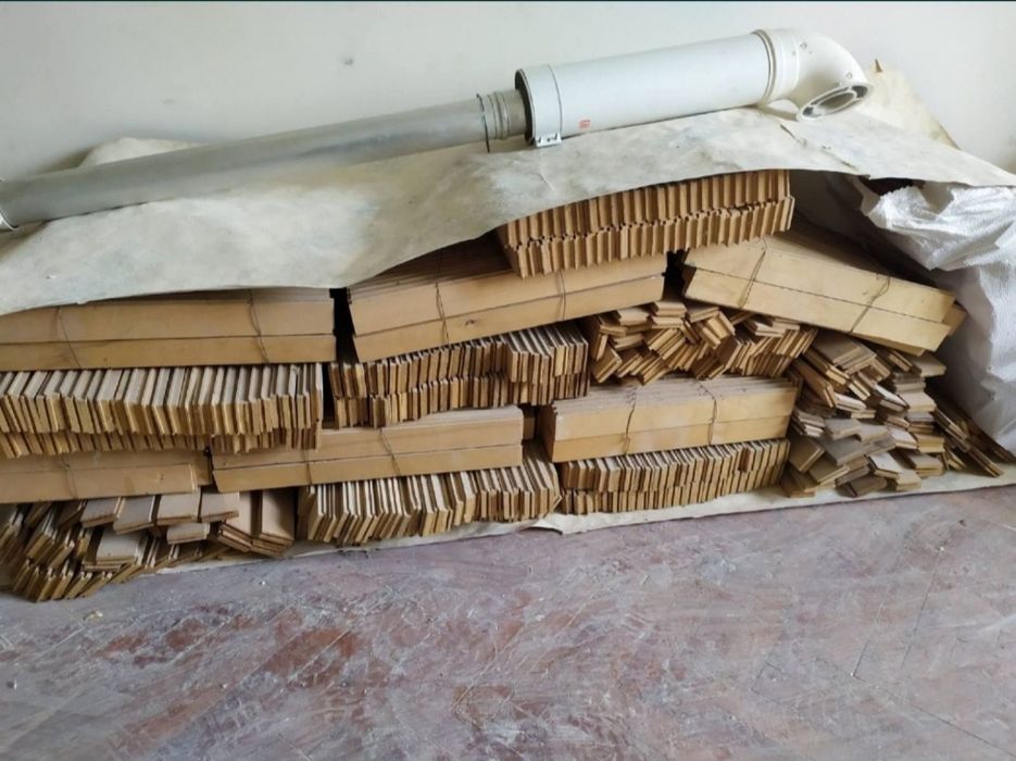 Продам паркет Ясень на 16м.кв