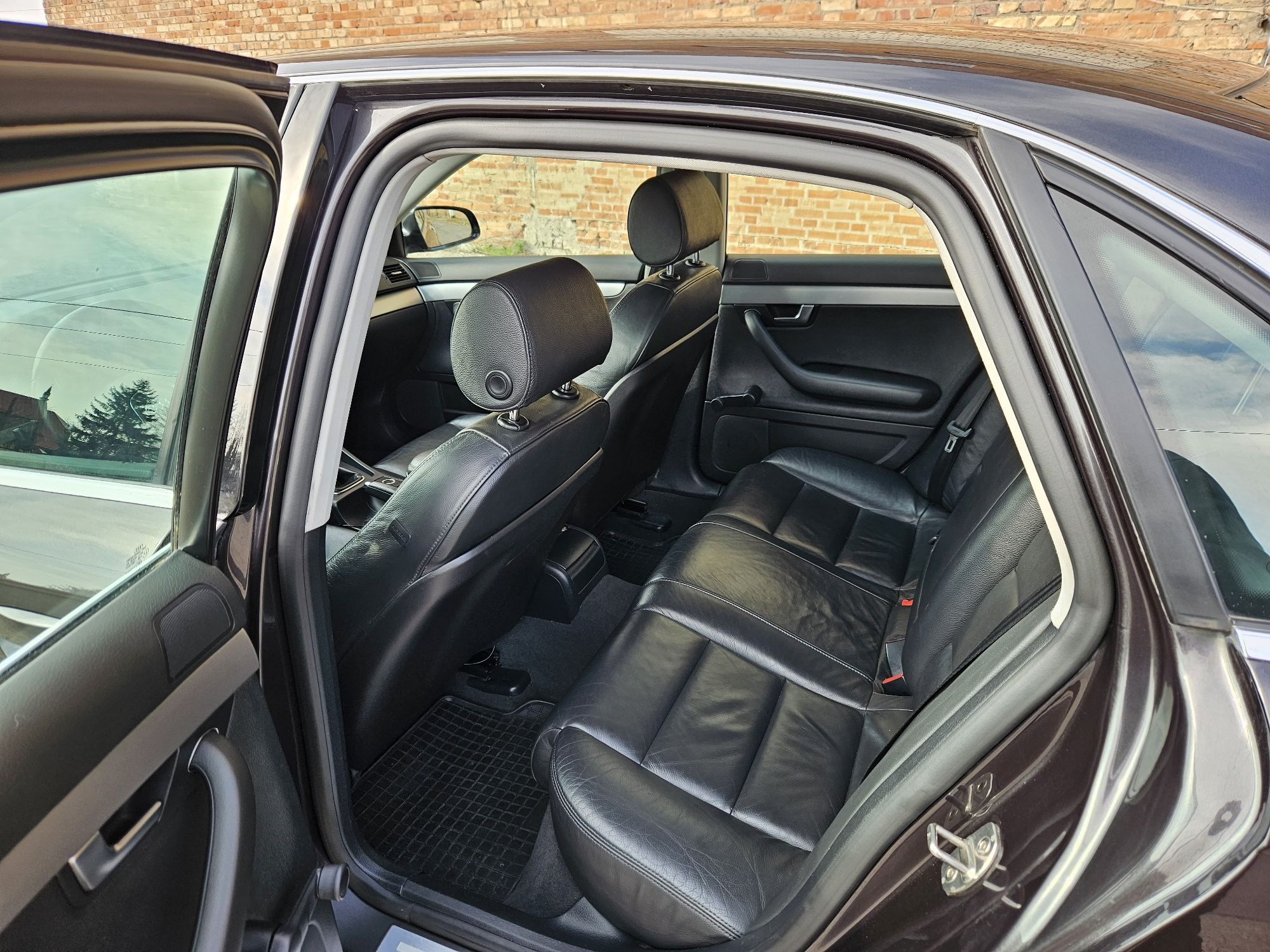 Audi a4 b7 (nie b8) Bogate wyposażenie niski brzebieg 2007r