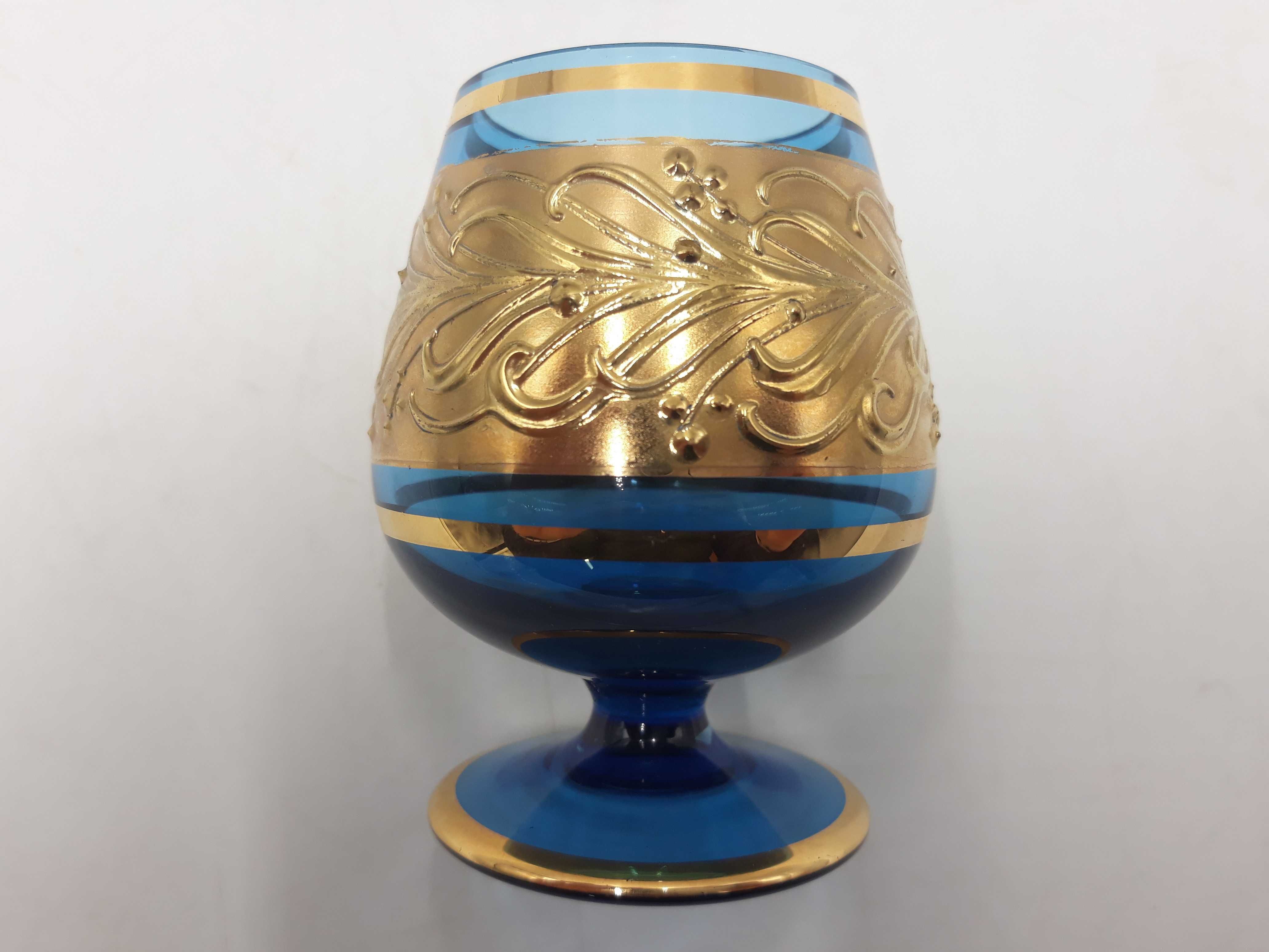 Kieliszki niebieskie złocone do koniaku Bohemia Glass Czechoslovakia.