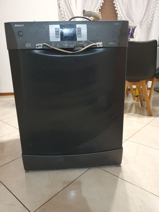 Zmywarka beko DFN 6833 B
