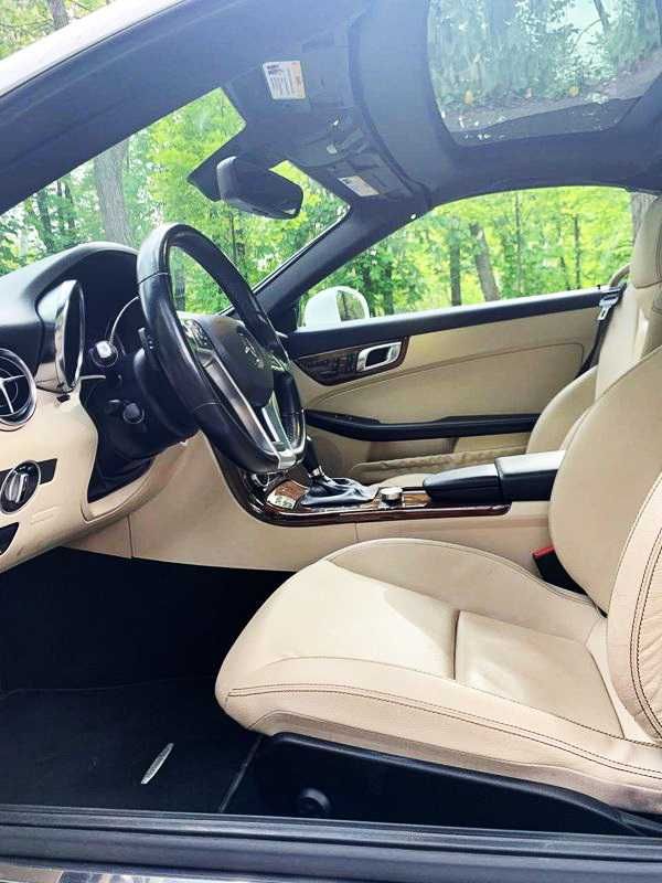 Кабриолет Mercedes SLK 250 аренда прокат без водителя с водителем