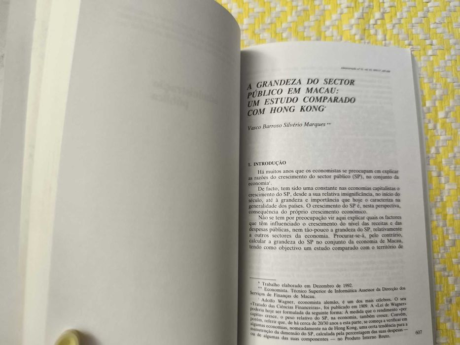 Revista da Administração Publica de Macau 
Revista（Número 21）Ano: 1993