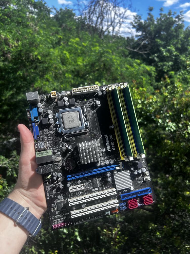 Комплект ASRock G41C-GS + Core 2 Quad Q8400 + DDR3 4GB