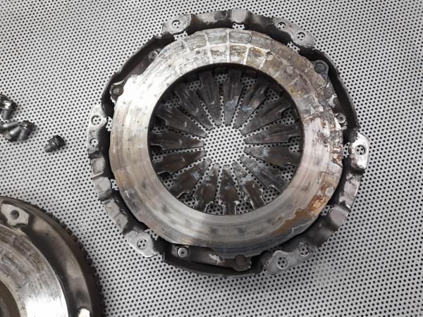 Kit embraiagem TOYOTA Yaris (_P9_)