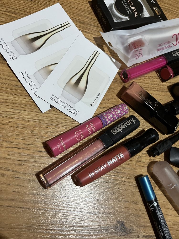 Zestaw kosmetykow douglas superdry primark d&g revlon astor
