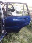 Drzwi lewe tył Toyota Rav4 ll 00-05