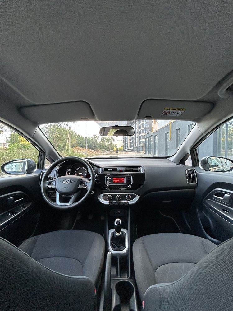 Kia Rio (Кіа Ріо) • 2016 • 1.4 Бензин • Дуже гарний стан