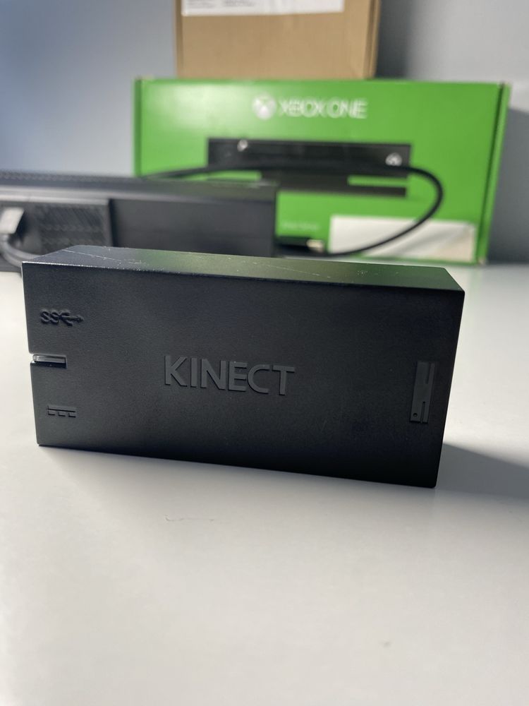 Kinect XBOX ONE + adapter XBOX ONE S + gra