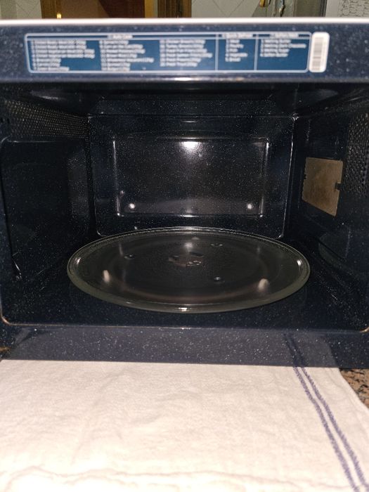 Micro-ondas Samsung 23L