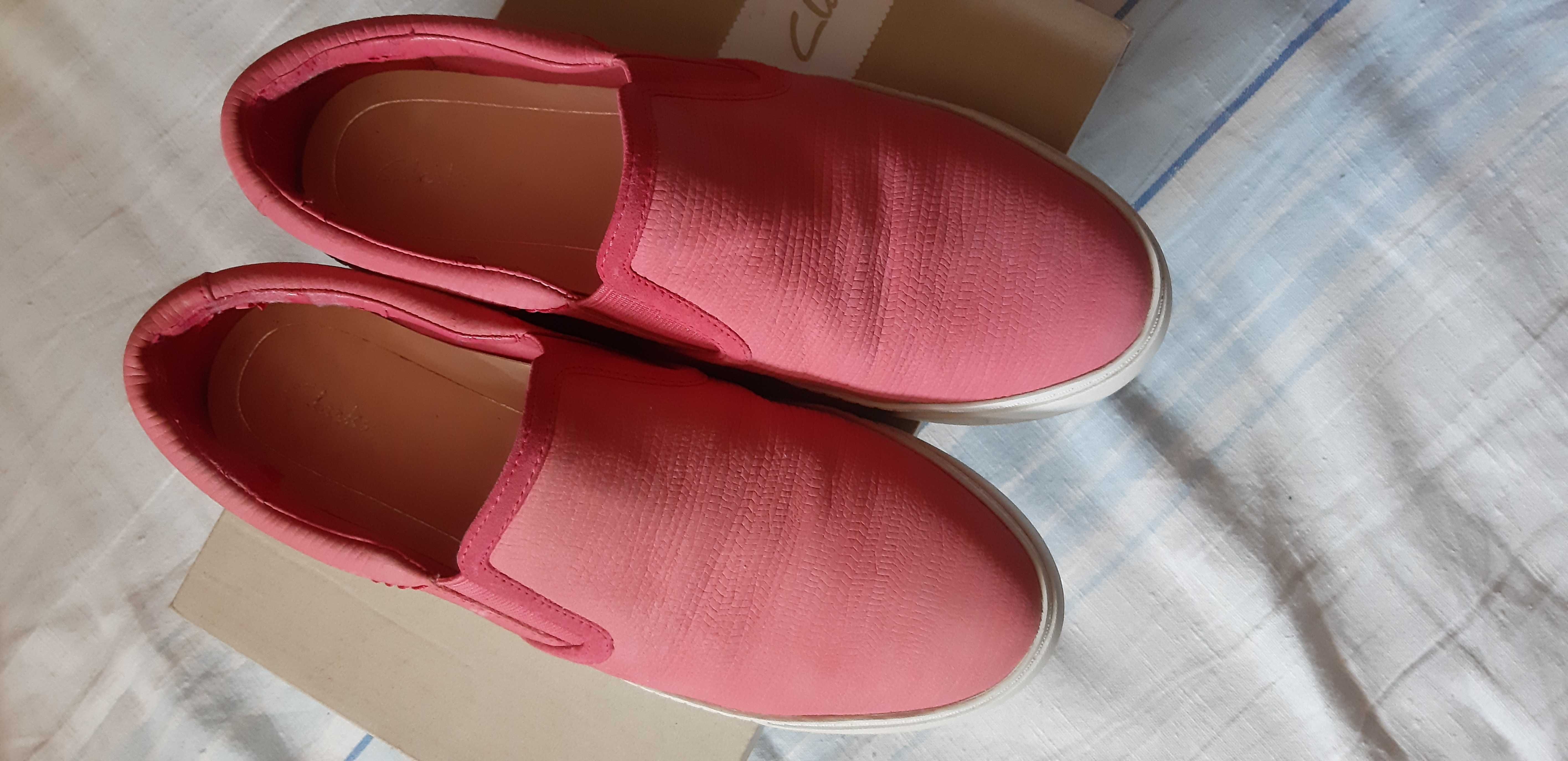 Кожаные женские лоферы слипоны мокасины Clarks длина по стельке 24,5см