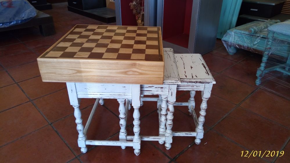 Mesa de xadrez em madeira