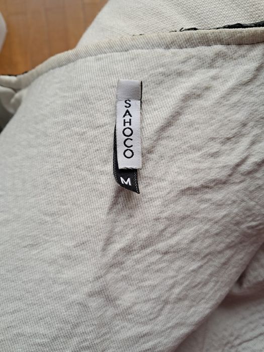 Casaco preto arrendado