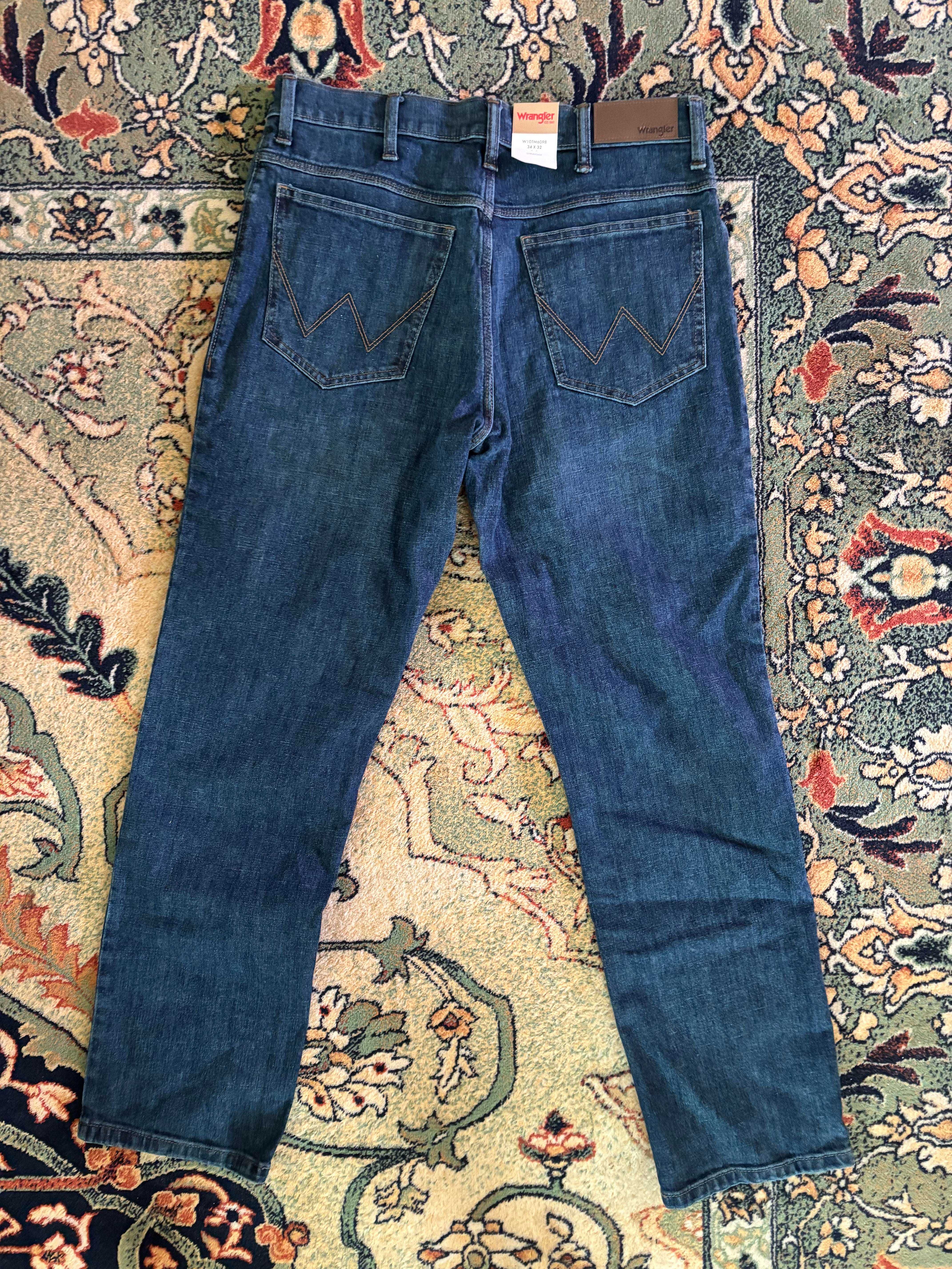 Jeansy proste Wrangler Texas Wrangler We Care r. 34/32