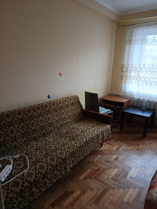 Здам кімнату жінці в двокімнатній квартирі. Святошинський р-н
