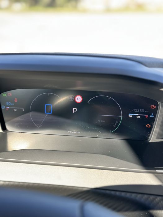 Peugeot 208 allure 1.2 hybrid