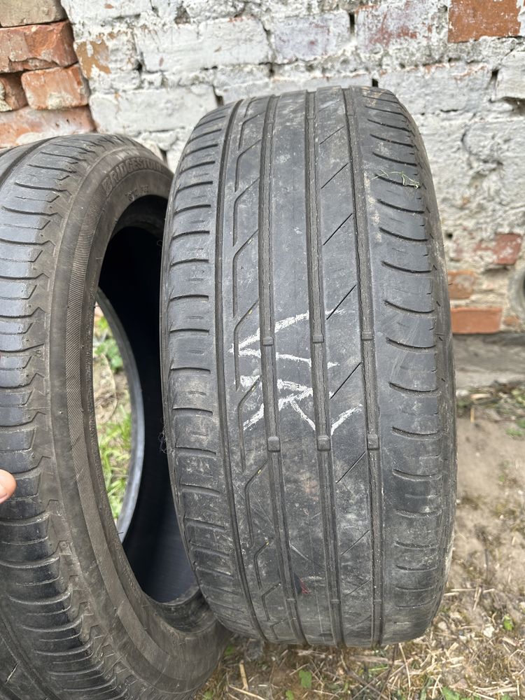 Пара шин Brigestone 215/50 R18, непоганий стан,2017 рік, з Європи