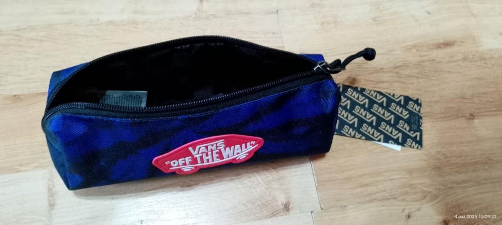 Piórnik do szkoły vans