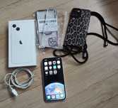 iPhone 13 128GB biały stan bdb pudełko etui
