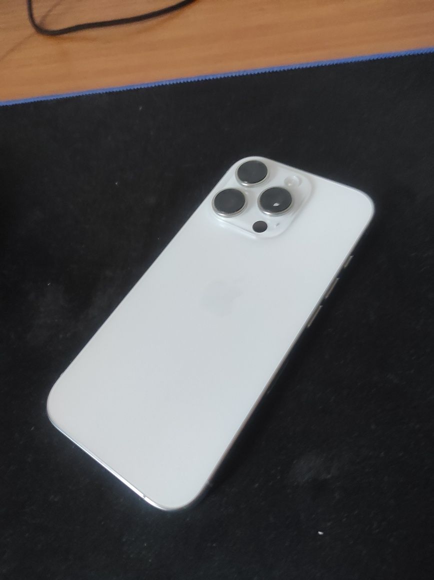 iPhone 16 pro новий