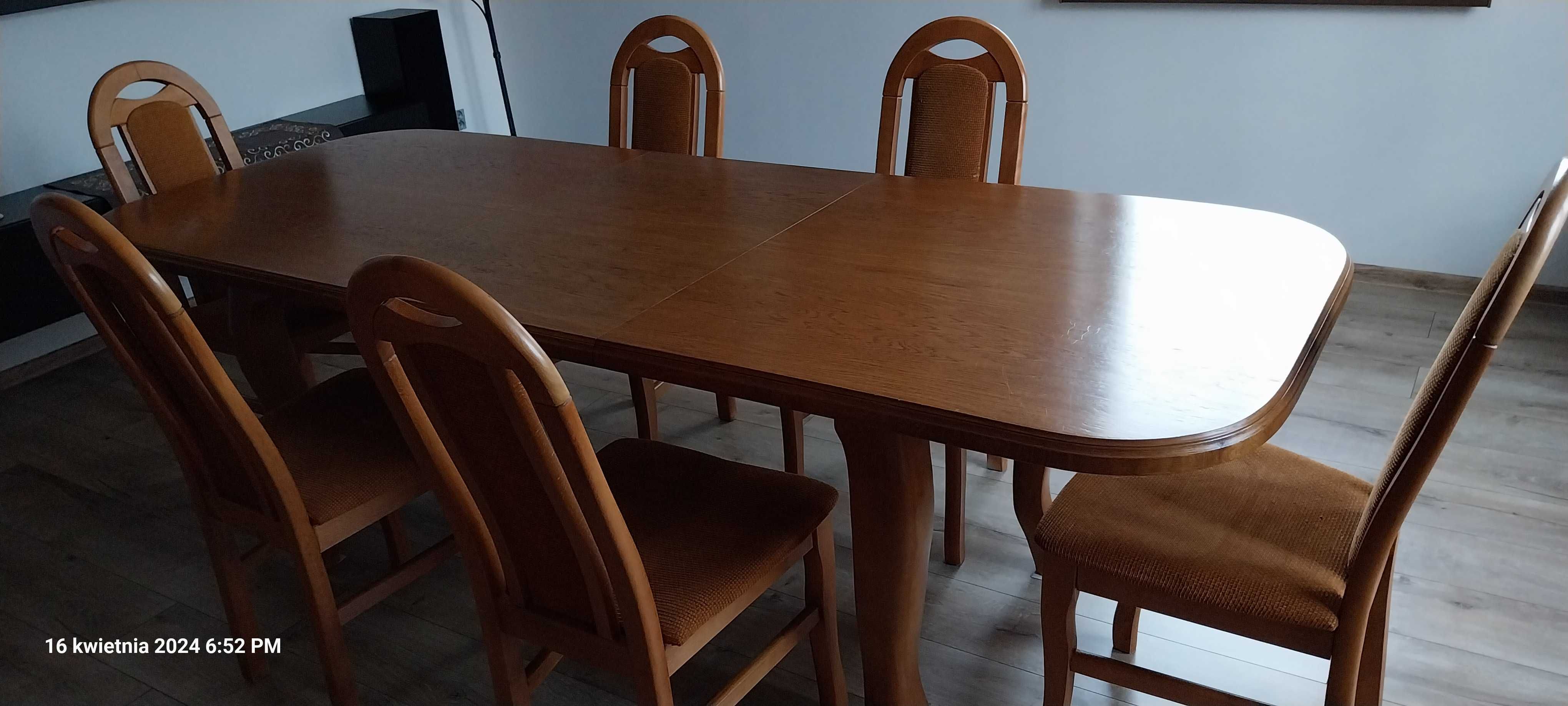 Zestaw stół drewniany i 6 krzeseł