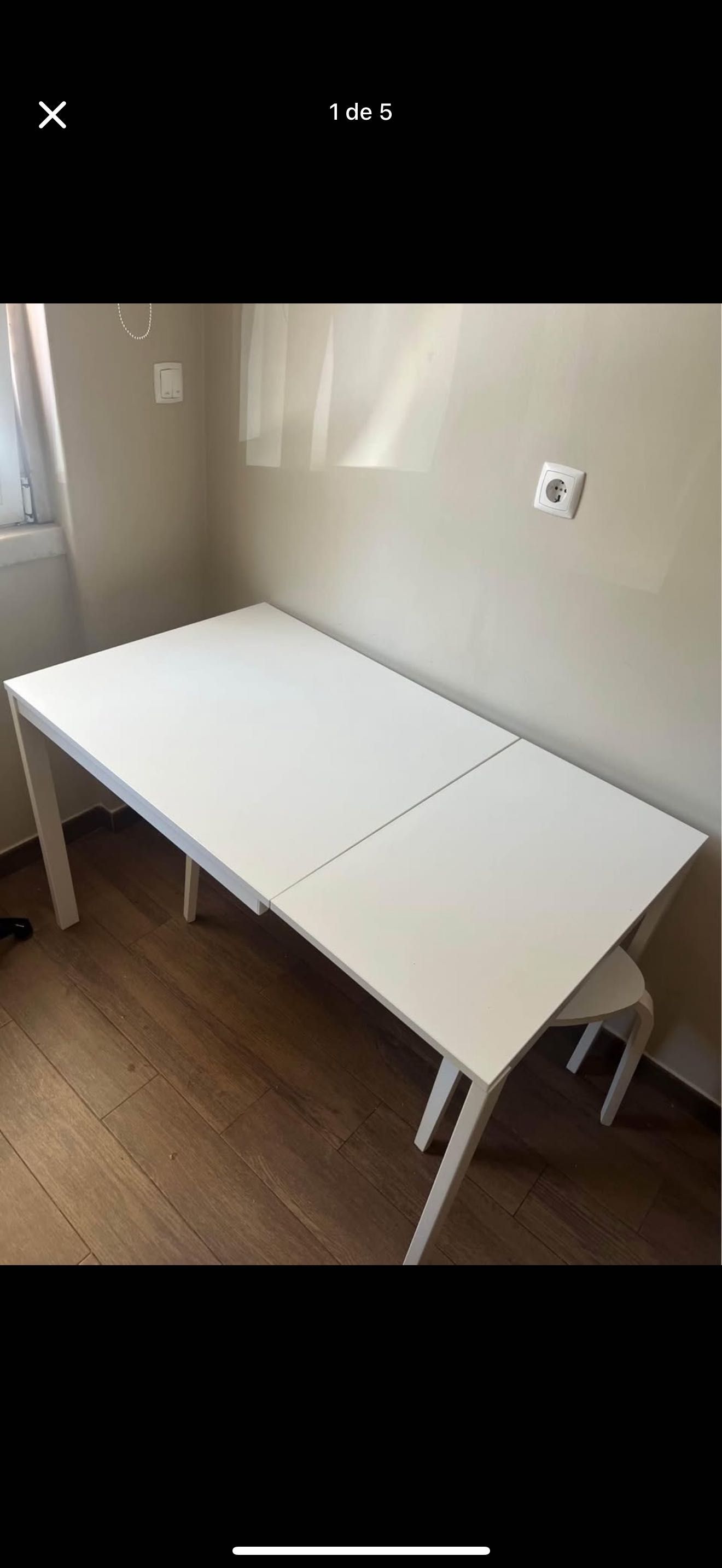 Mesa extensível c/4 bancos