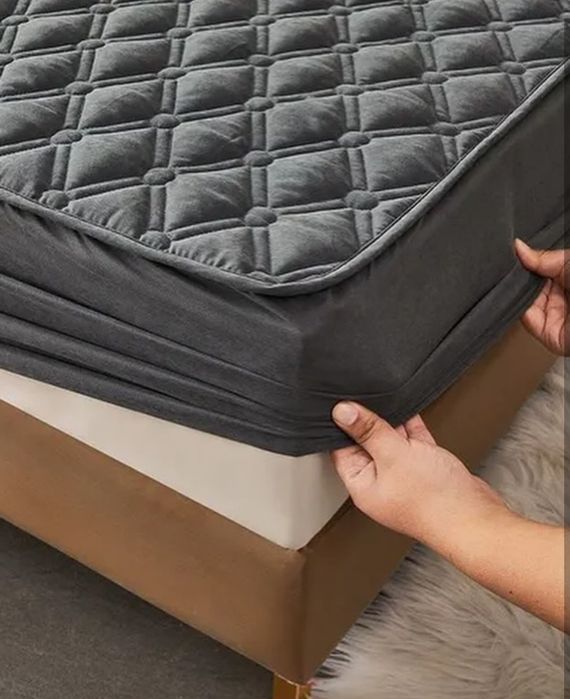 Стьобаний наматрасник від "Mency"