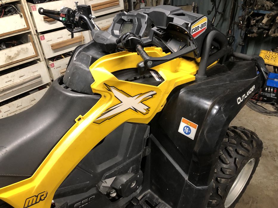 Licznik obudowa osłona Stelaż Can Am outlander G2 Can Am xtp xmr Xxc