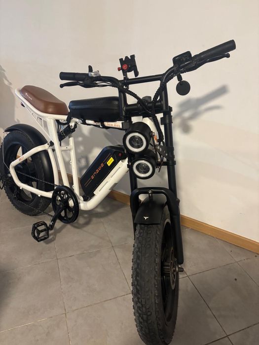 Bicicleta ENGWE M20