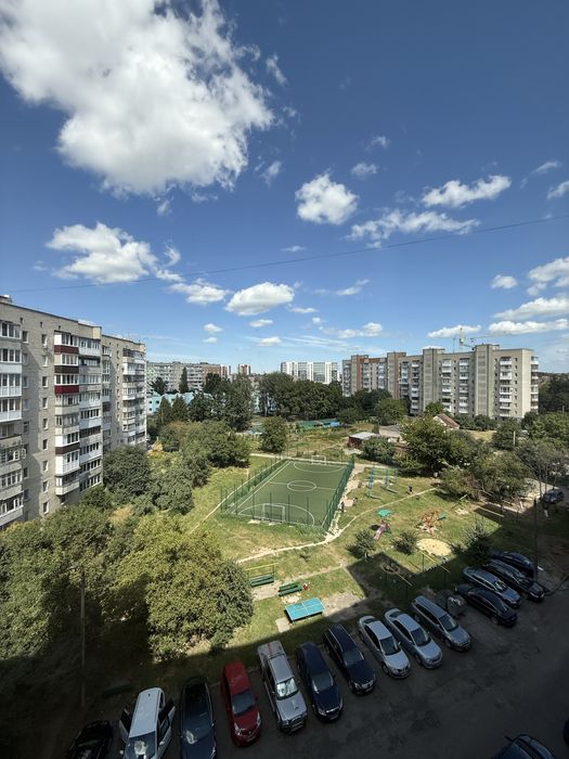 Продаж 3к квартири Молоді  33-квартал