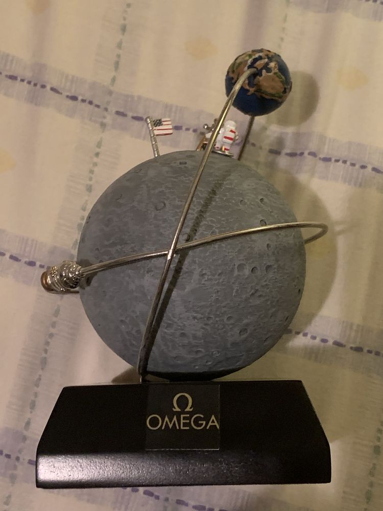 Diaporama Display para relógios Omega Speedmaster Lua, expositor artigo de coleção!