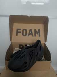 Adidas Yeezy Foam RNR Carbon size 40 1/2