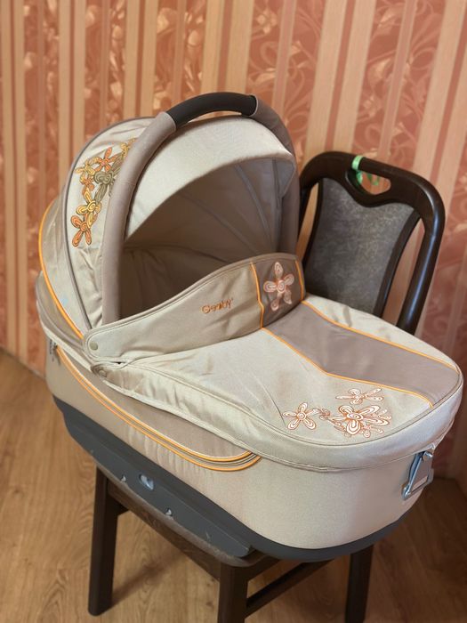 Універсальна коляска Geoby 2 в 1 в хорошому стані!