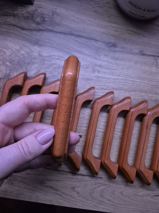 11 uchwytów do mebli